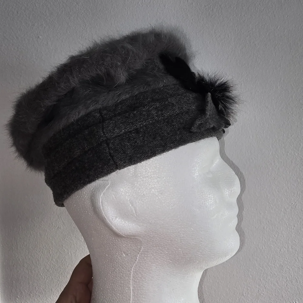 50% Angora 30% Wool 20% Acrylic‎ Gray/Black Women’s Hat